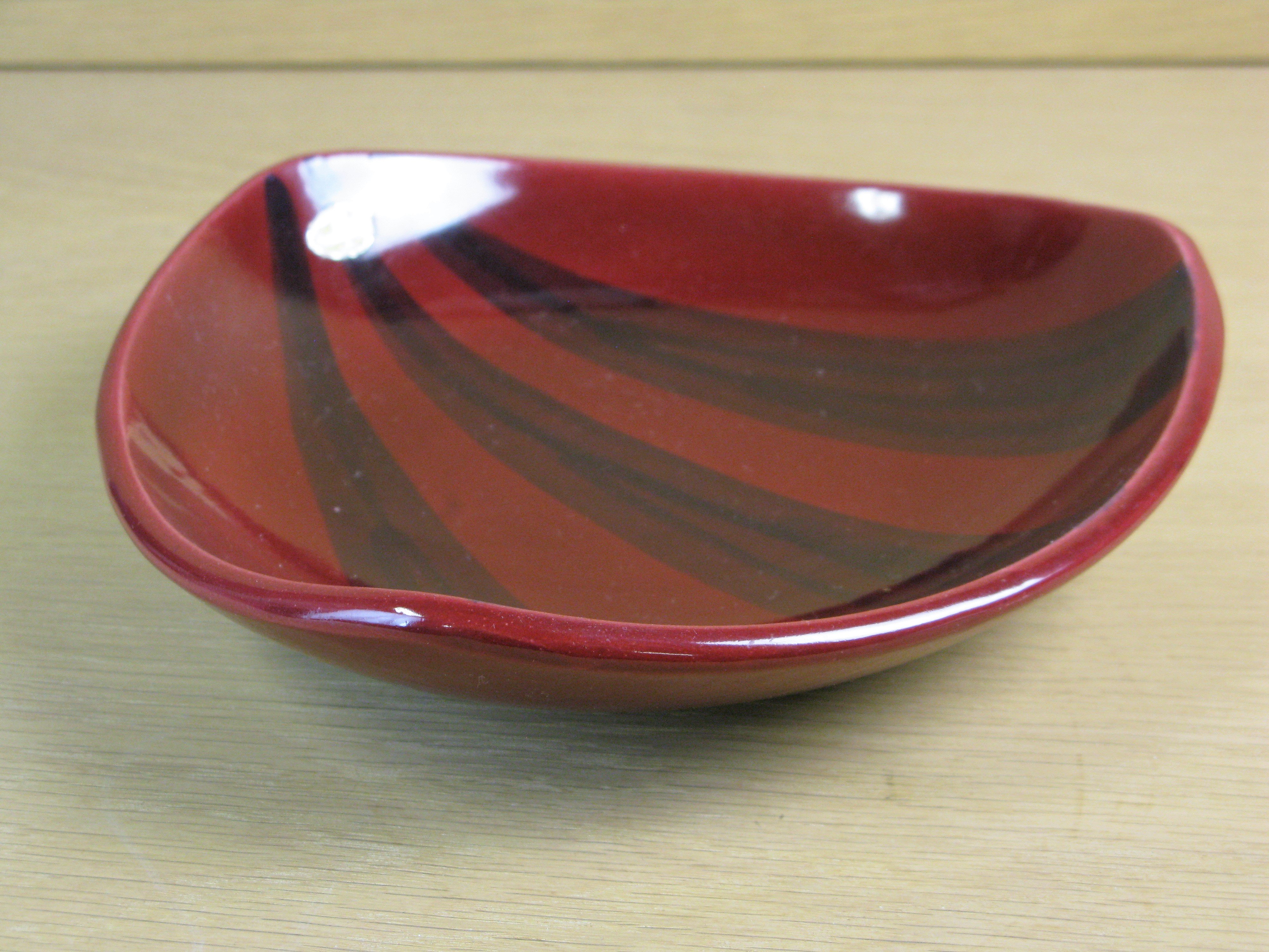 rött band bowl 362