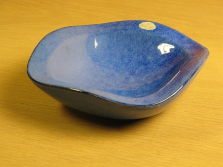 blue ashtray 58