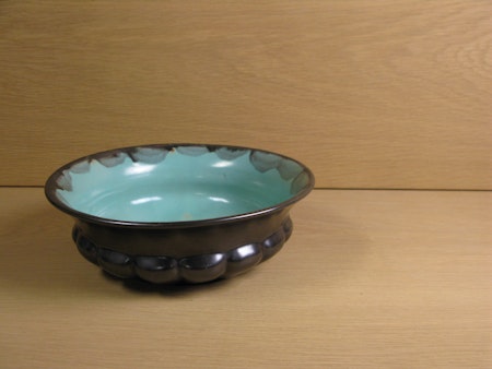 black/green bowl 131