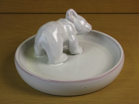 white bear in white bowl 36
