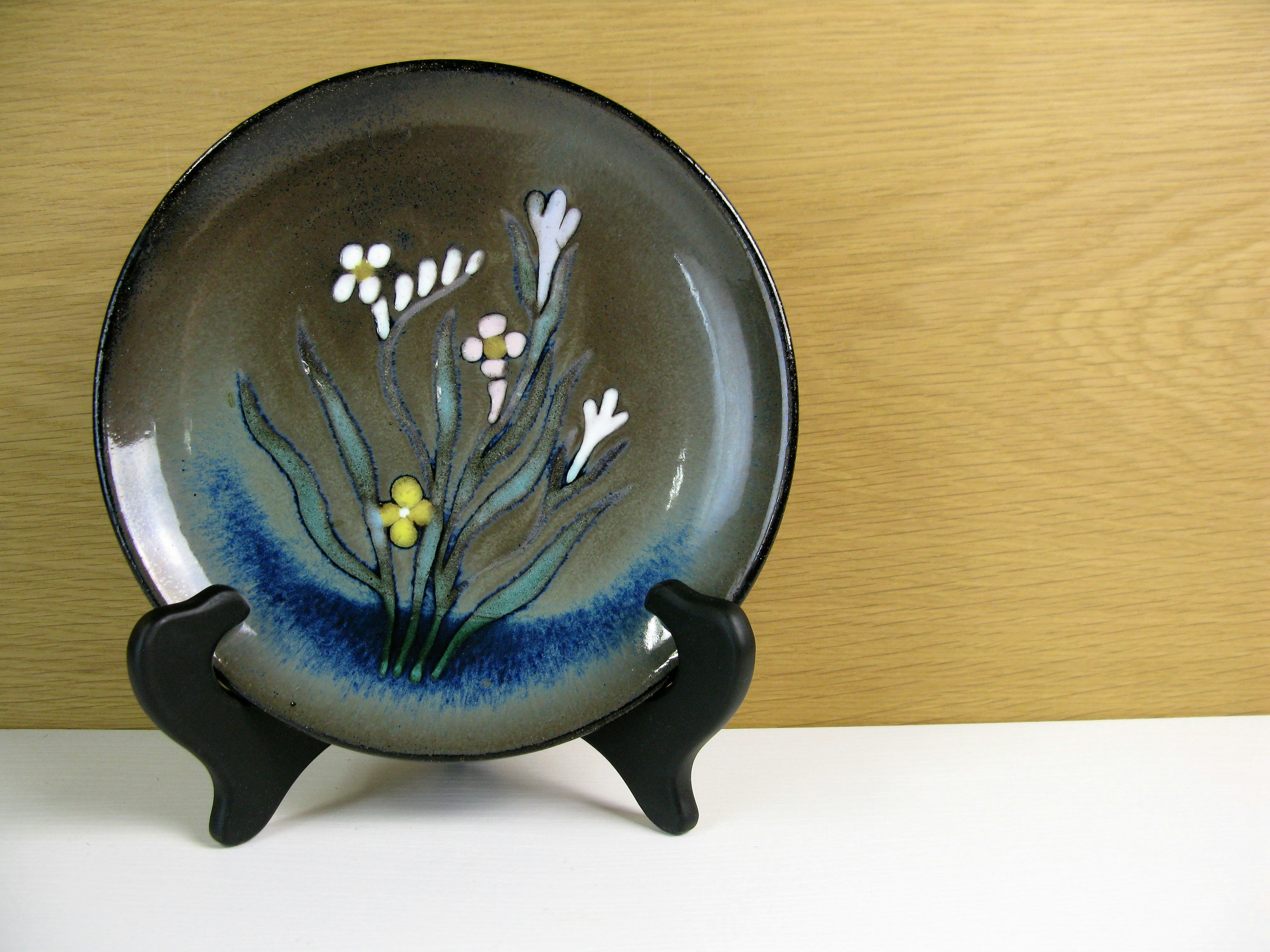 Unique dark flower small plate