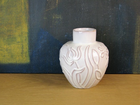 white vase 440