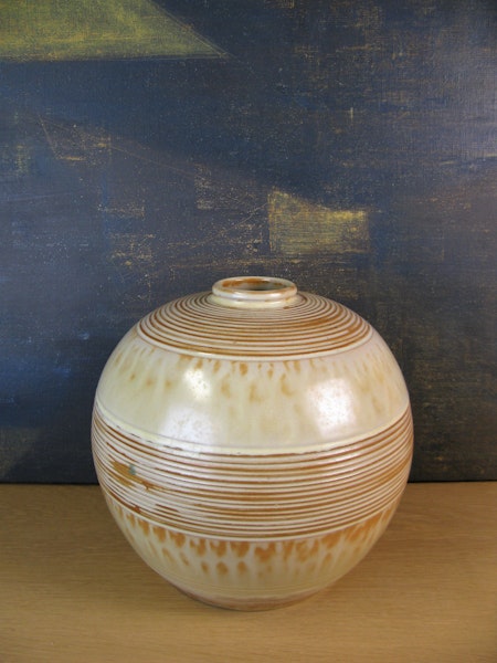 large vanilla vase 3154