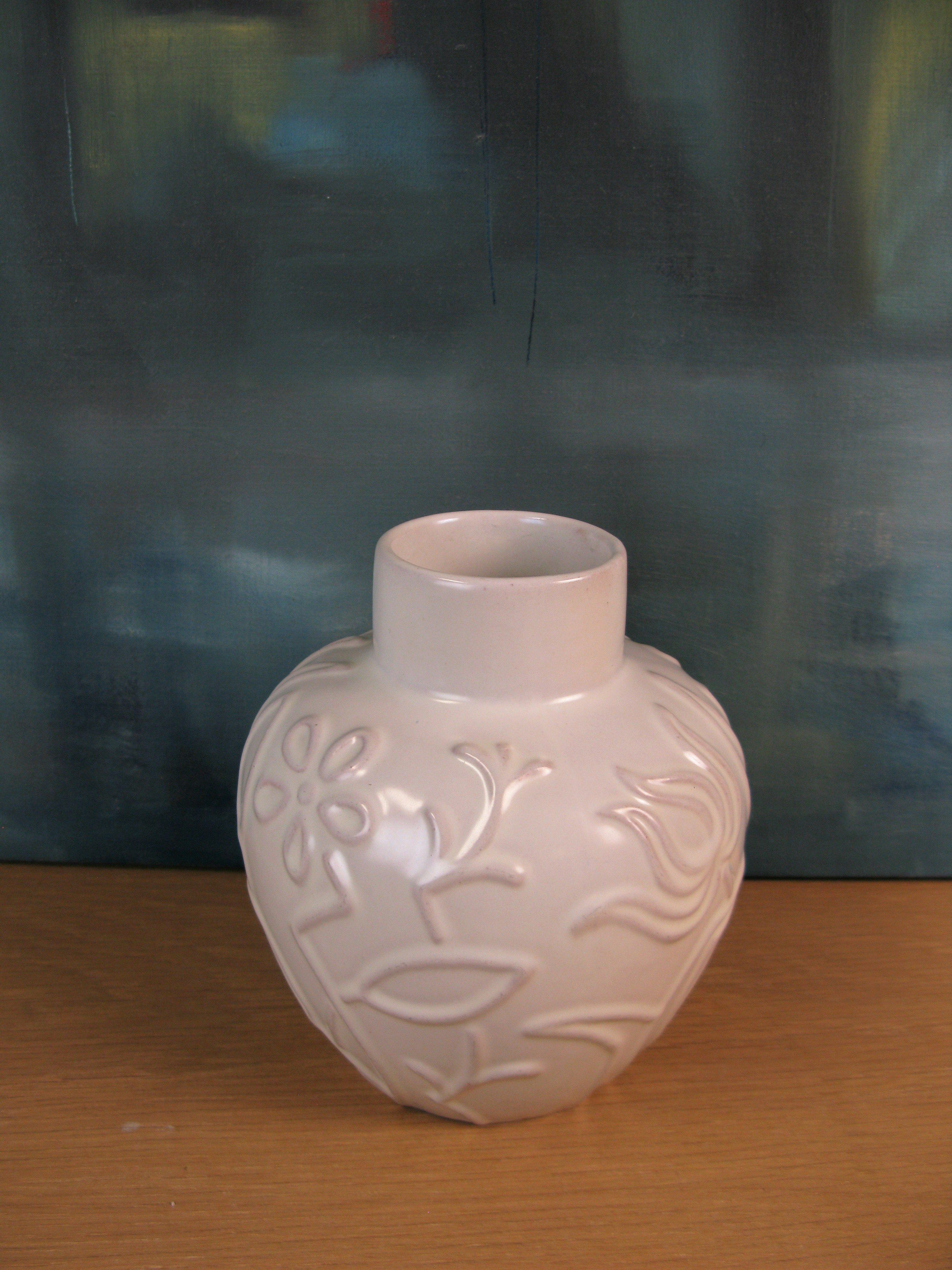 white vase 440