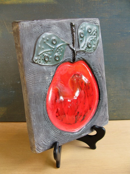 red apple wall plate 1043e
