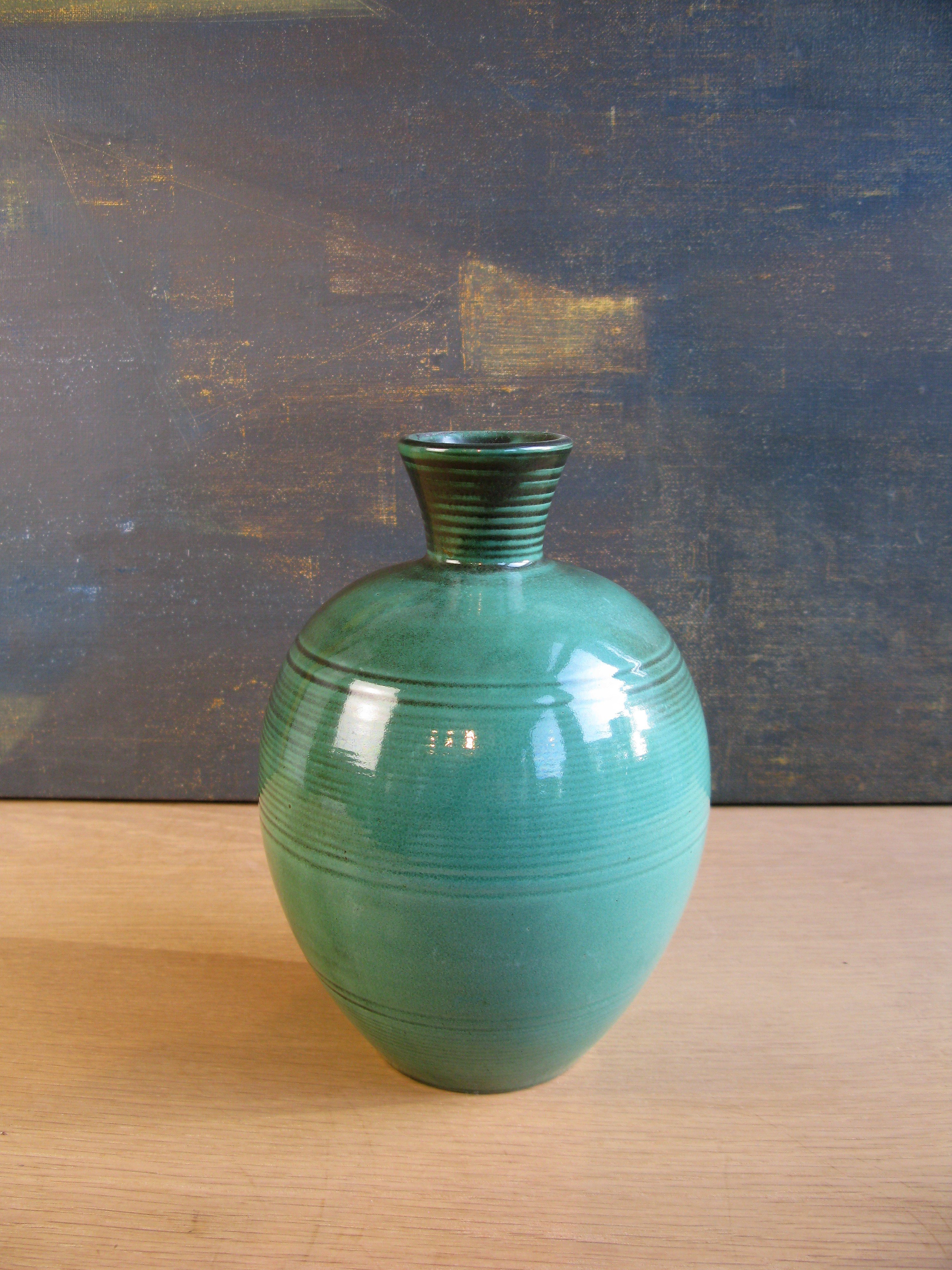 green vase 3113