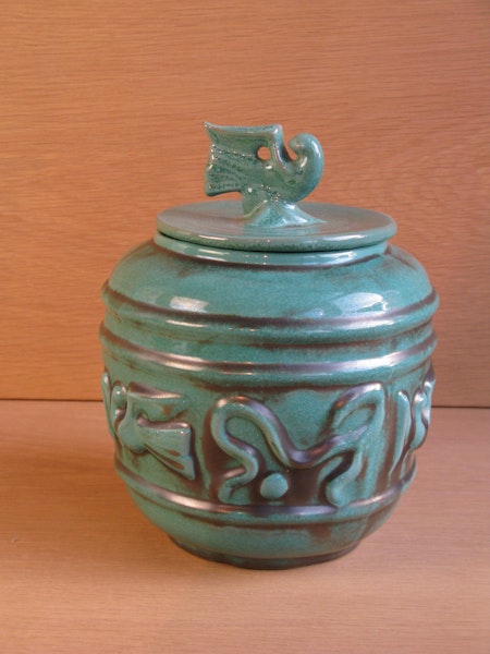 green urn with lid 2617