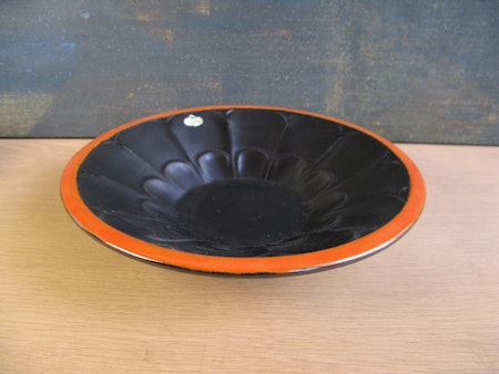black/orange bowl 3246