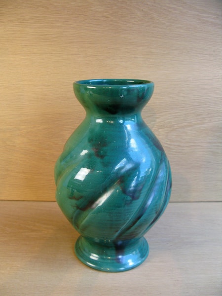 green urn 2270