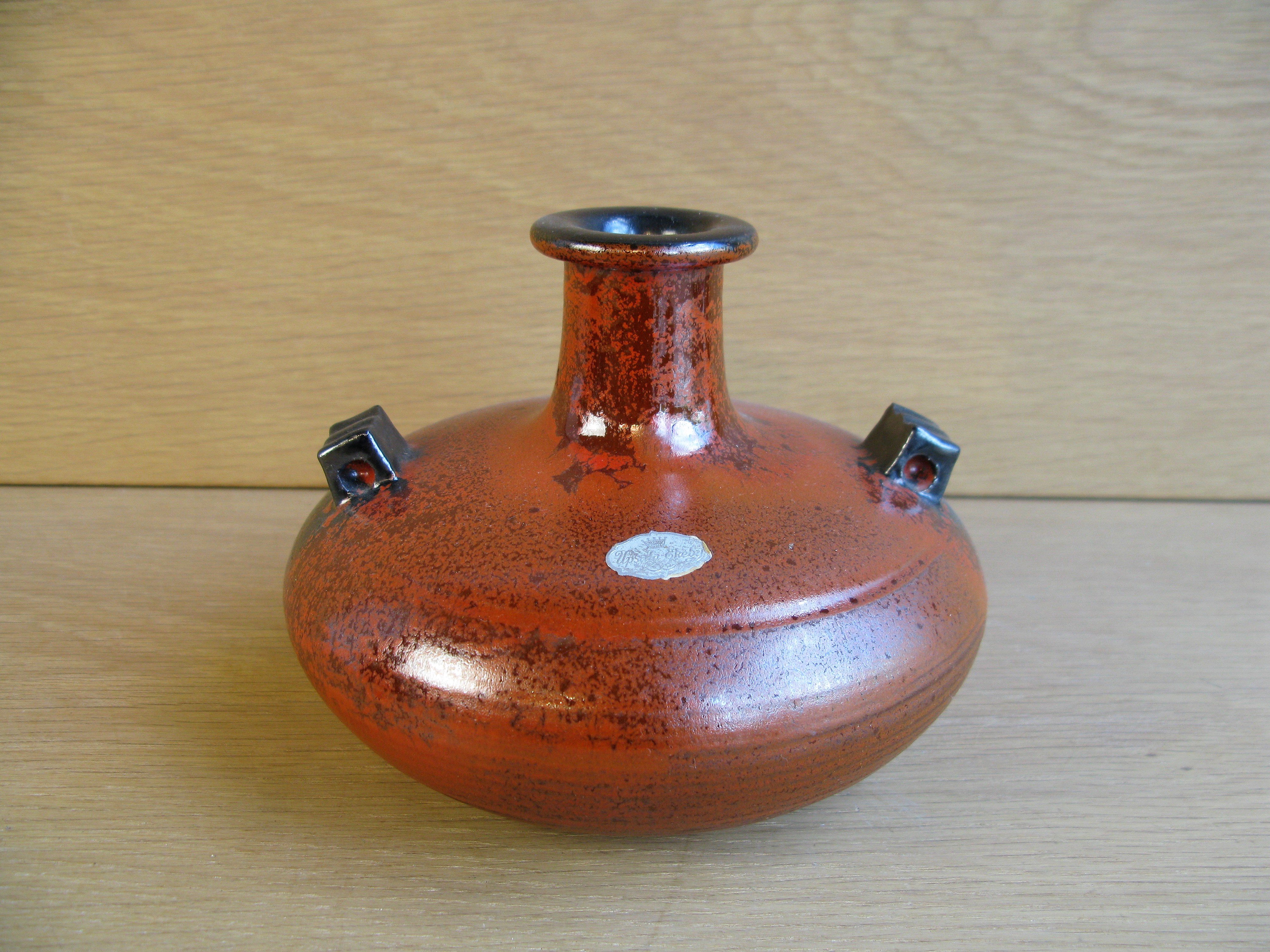 orange/black vase 3311