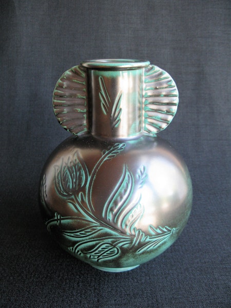 green vase 3097