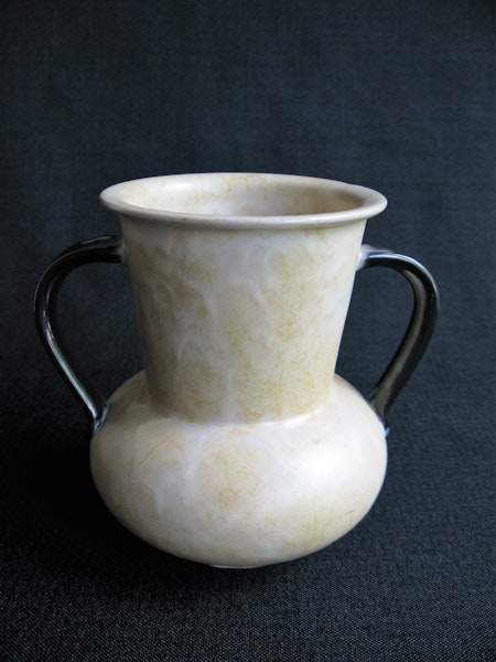 yellowish/brown vase 3142/2
