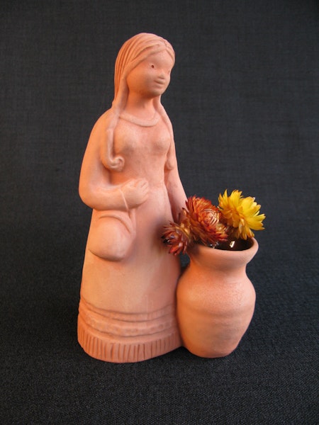 girl with urn 1123