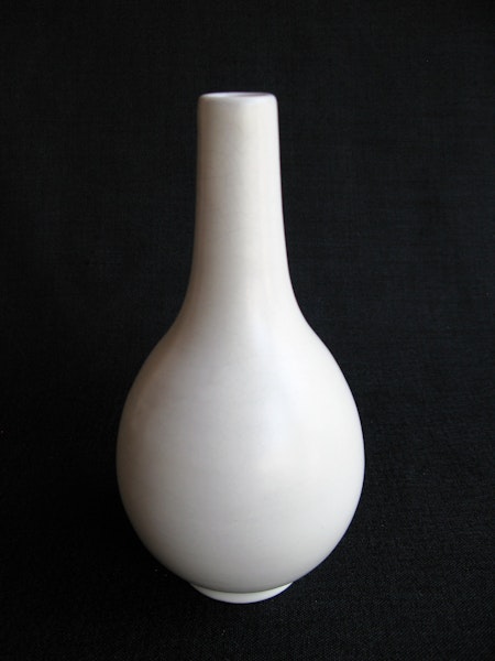 white vase 395
