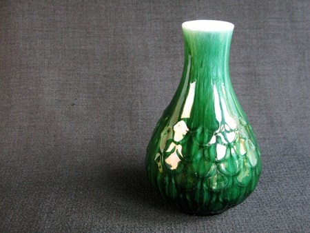 green vase 637