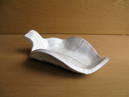 white leaf bowl 193