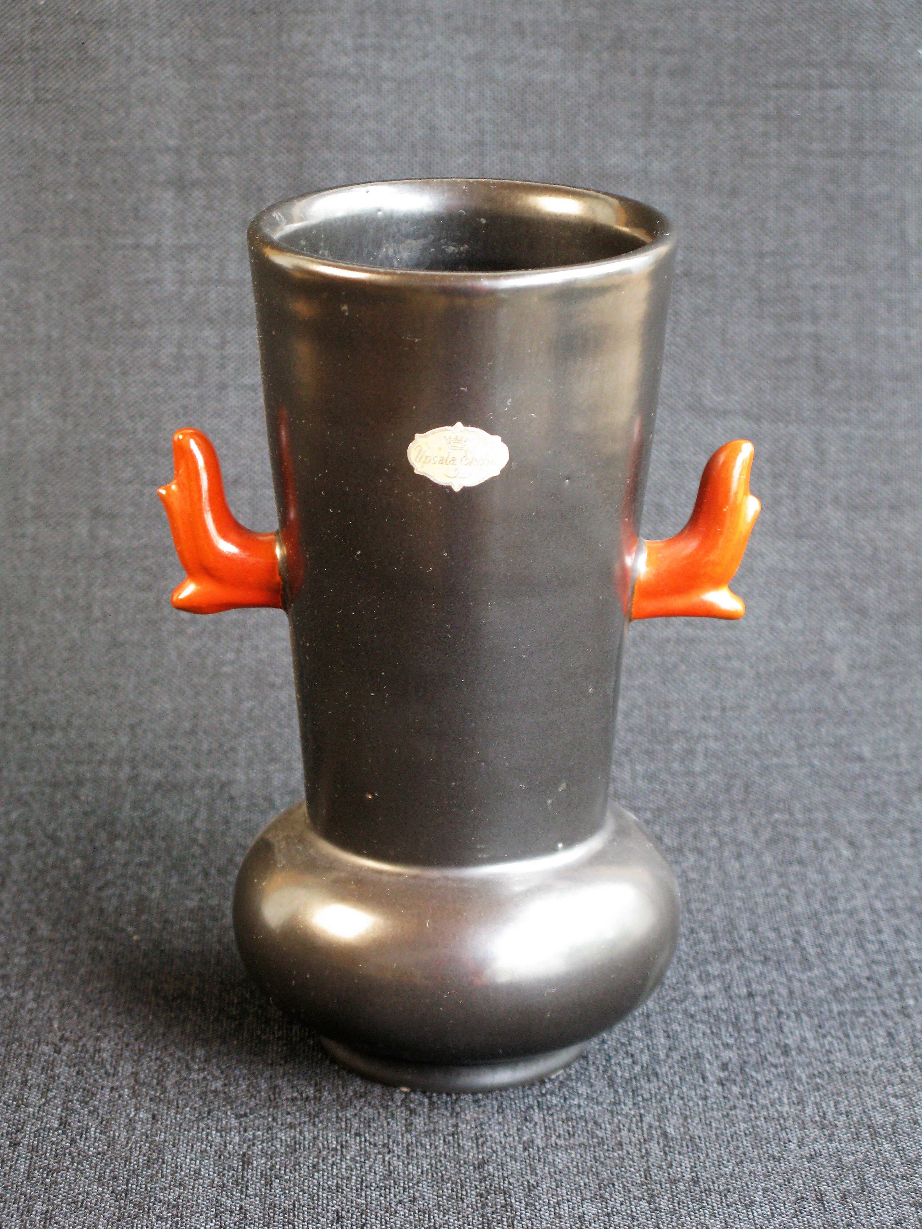 black/orange vase 51