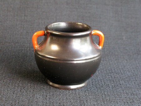 black/orange vase 1558