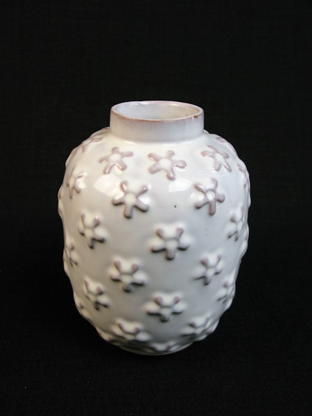 white vase 198
