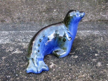 blue seal figure 122