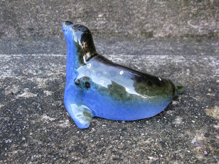 blue seal figure 122