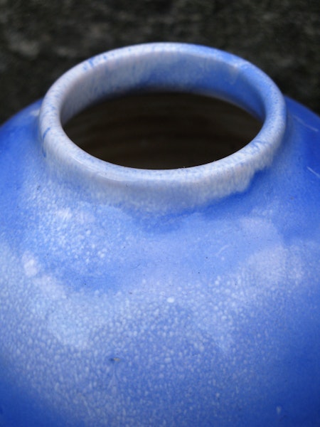 blue expo vase 13
