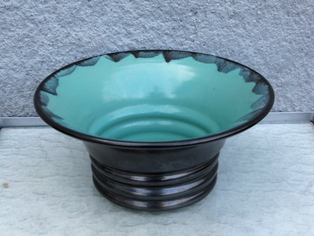 black/green bowl 136