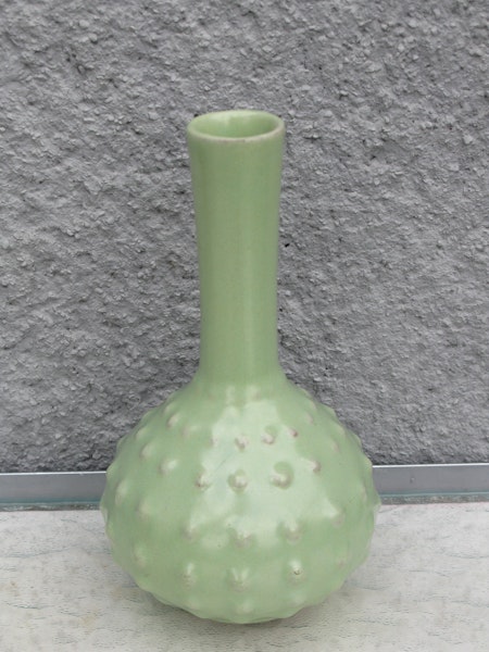 green vase 712