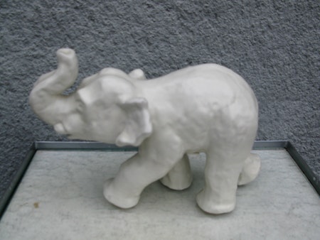 white elephant 64
