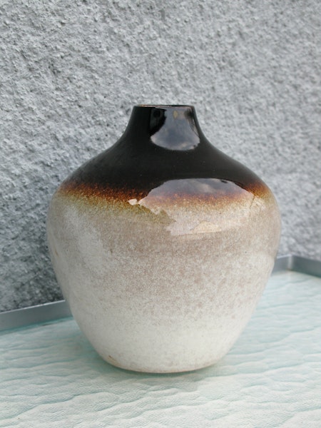 dark marianne vase 631