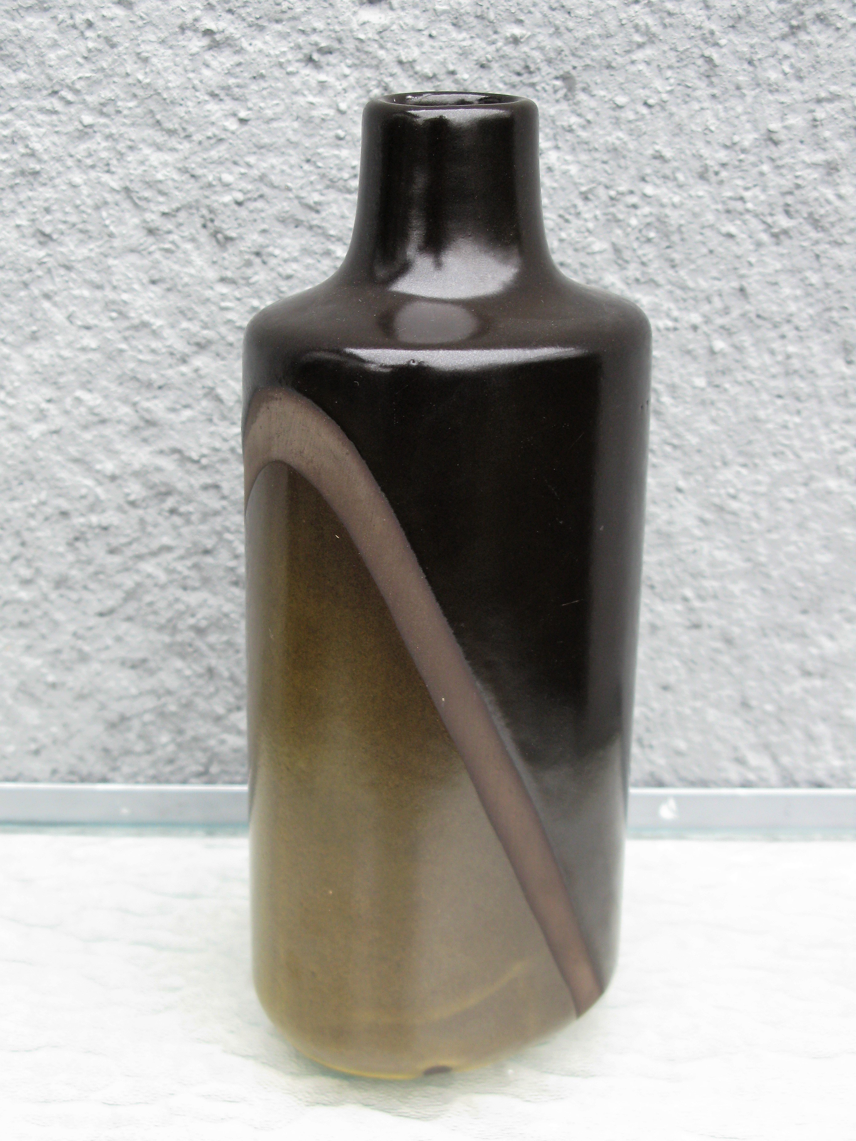 dark diagonal vase 5066