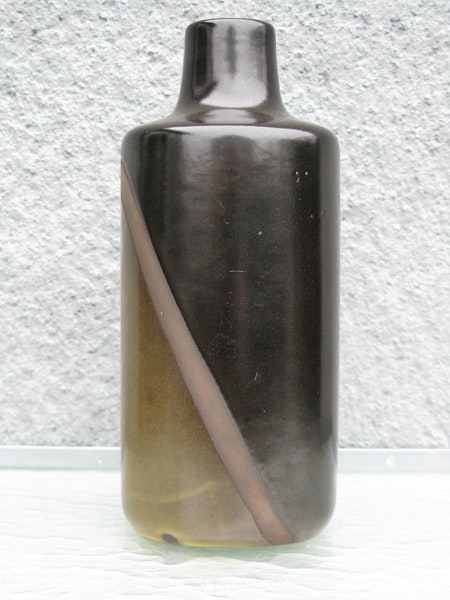 dark diagonal vase 5066