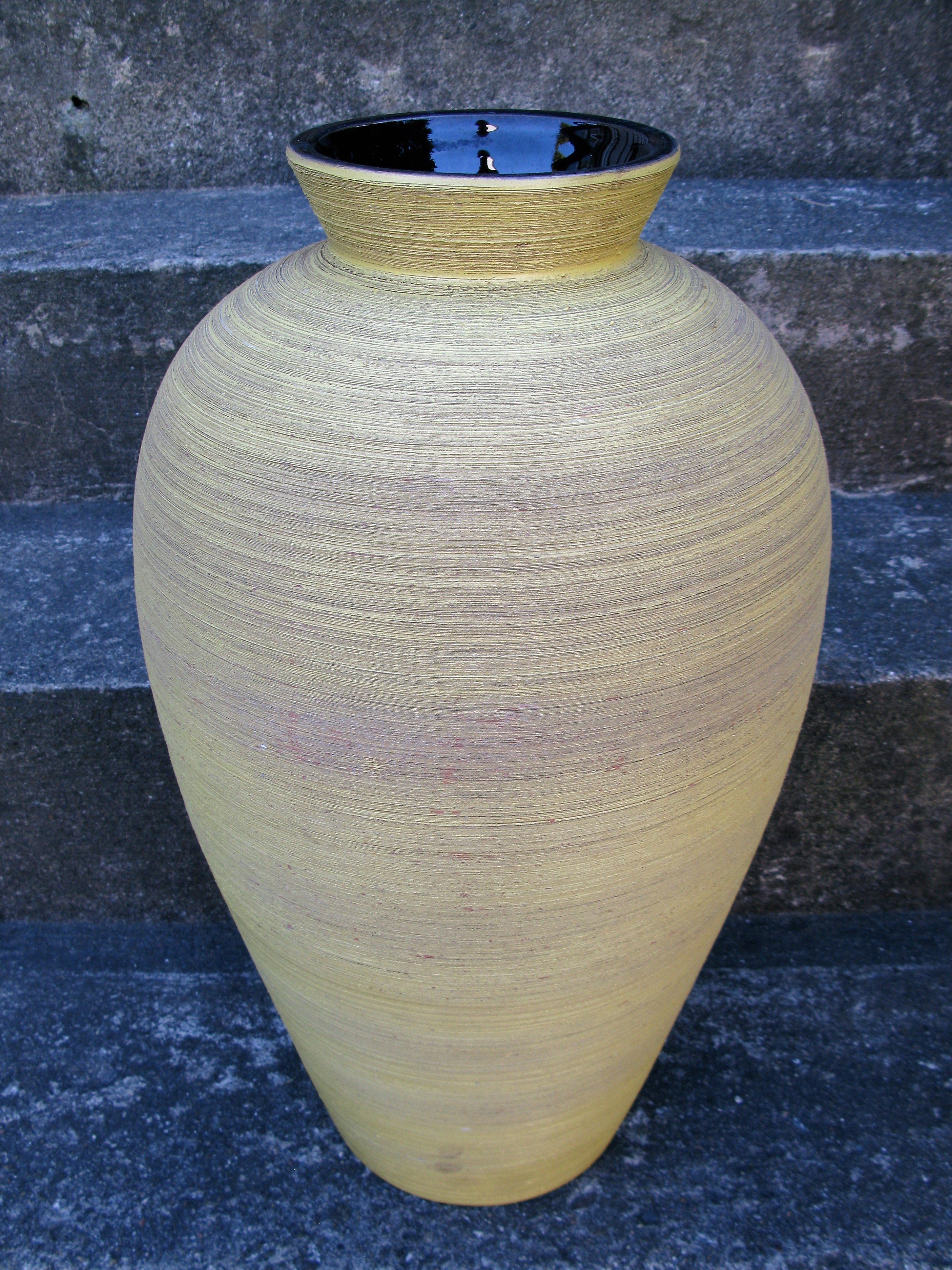 giant greta floor vase 7