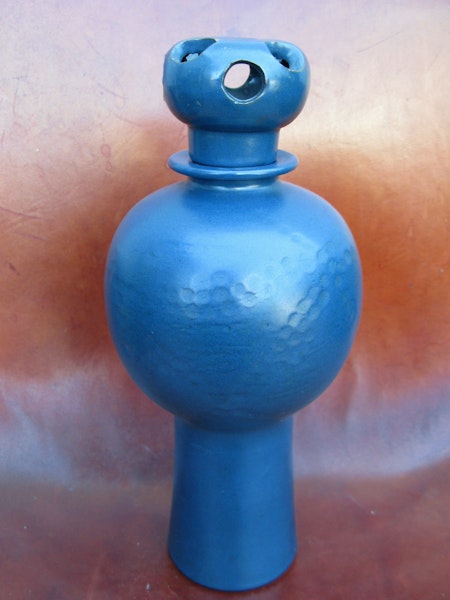unique wallin vase w lid