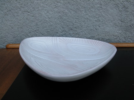 white plate 4300