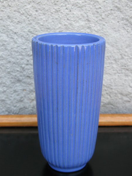 blue vase 463