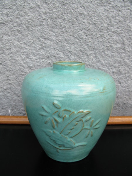 green vase k5