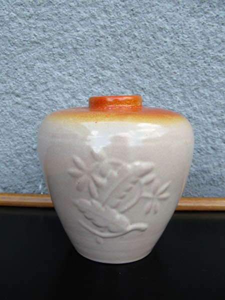 orange top vase k5