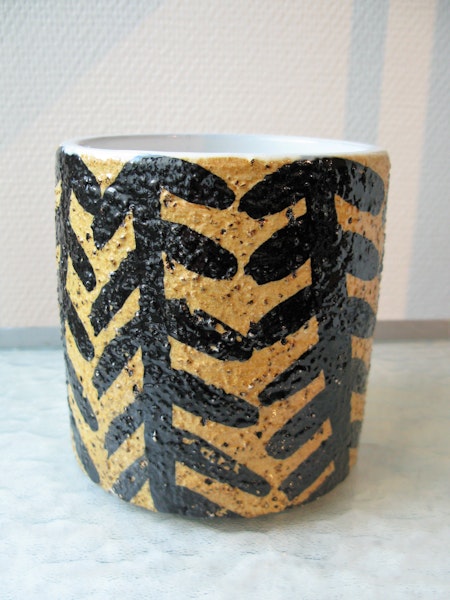 tiger vase 4400