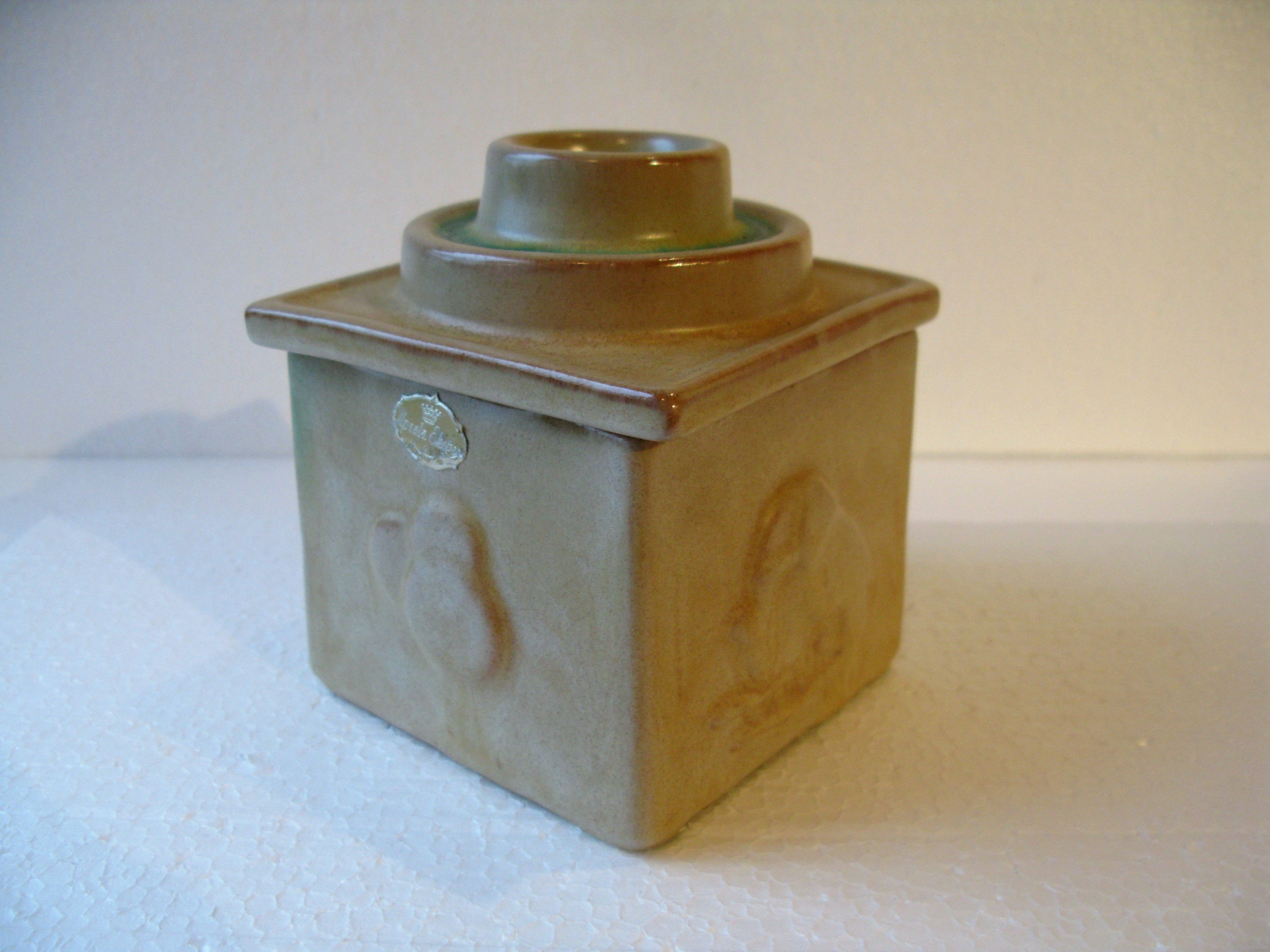 tobacco jar 5