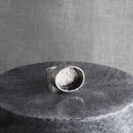 Oval box, oxiderad silverring