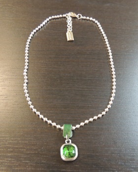Våga Halsband Grön
