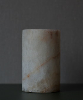 Ljuslykta alabaster 12 cm