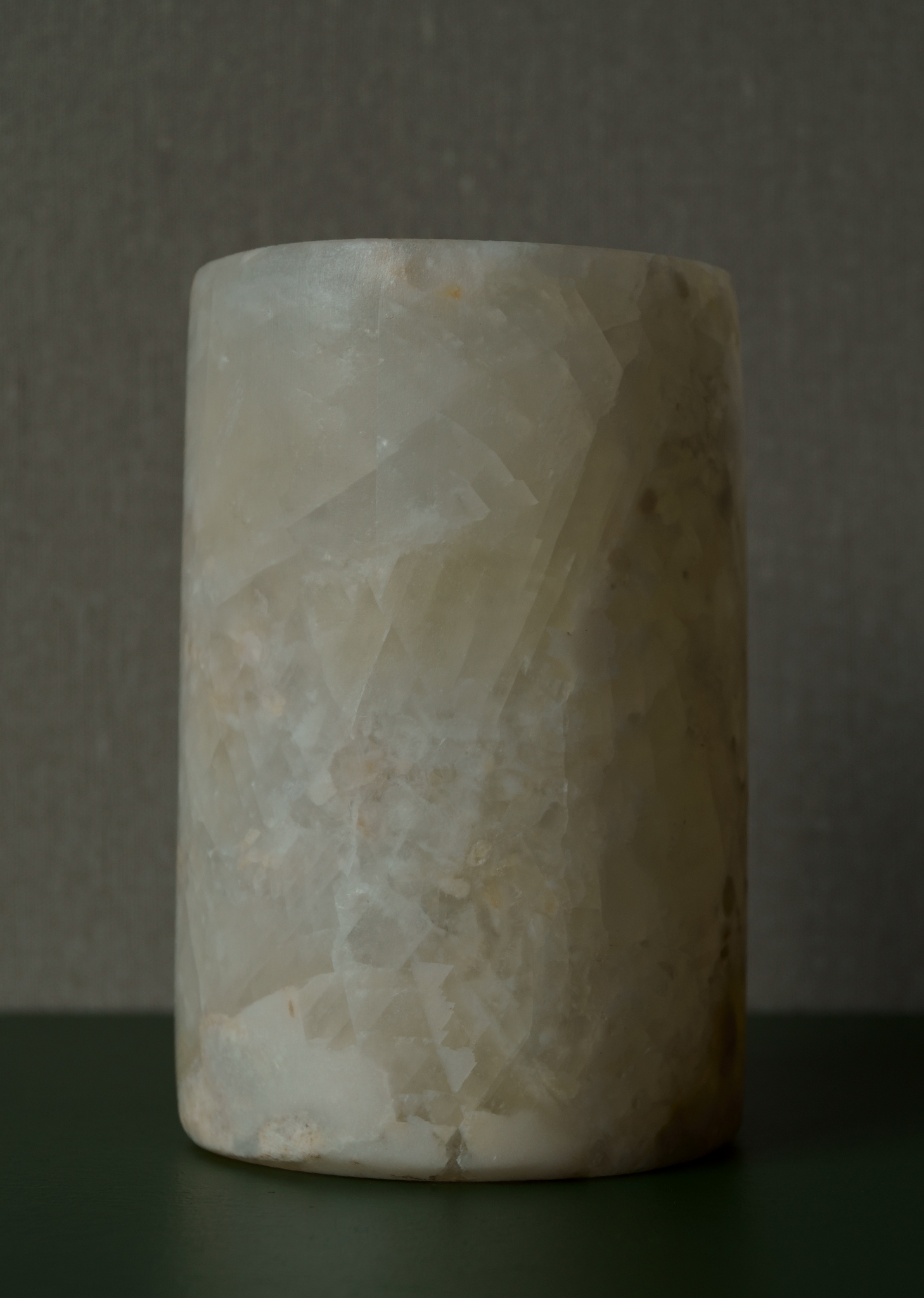 Ljuslykta alabaster 14 cm