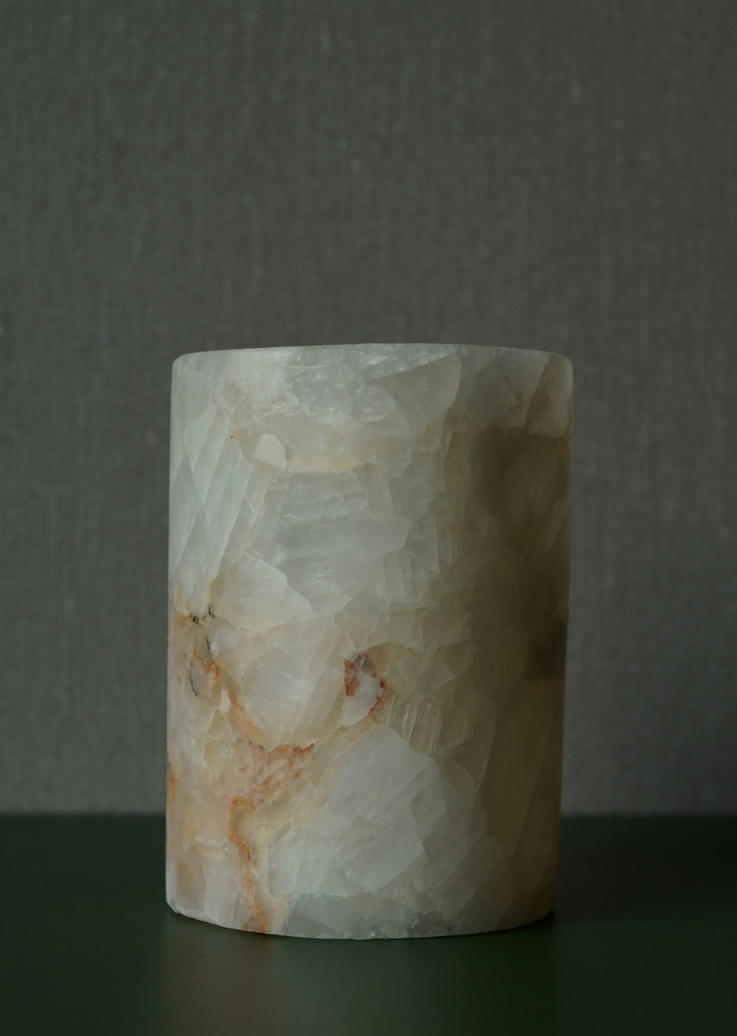 Ljuslykta alabaster 12 cm