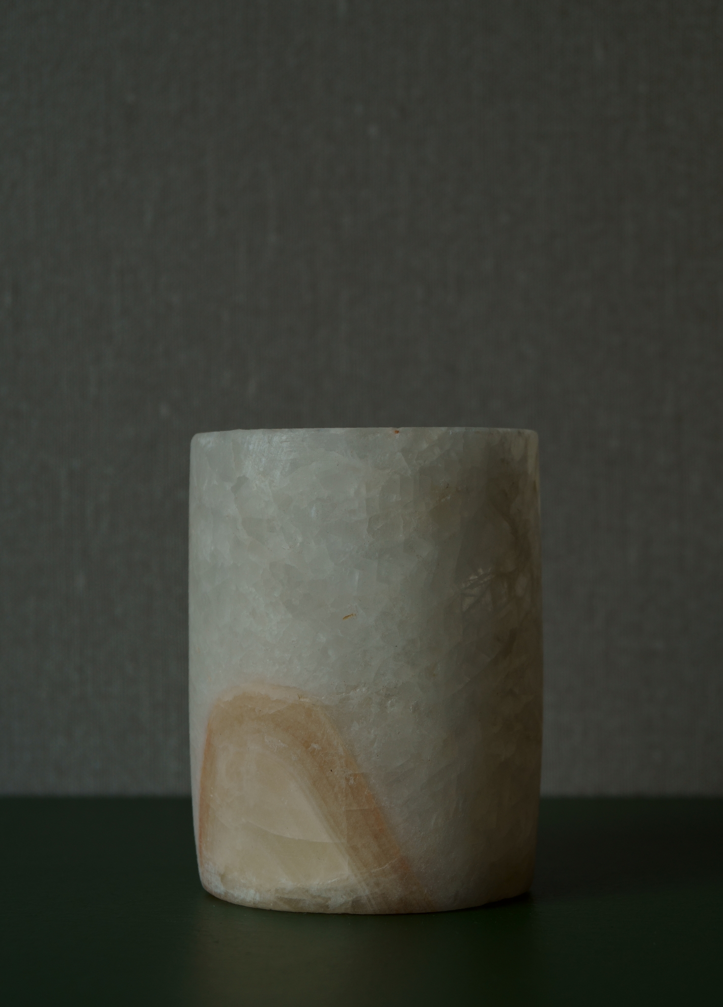 Ljuslykta alabaster 9.5 cm