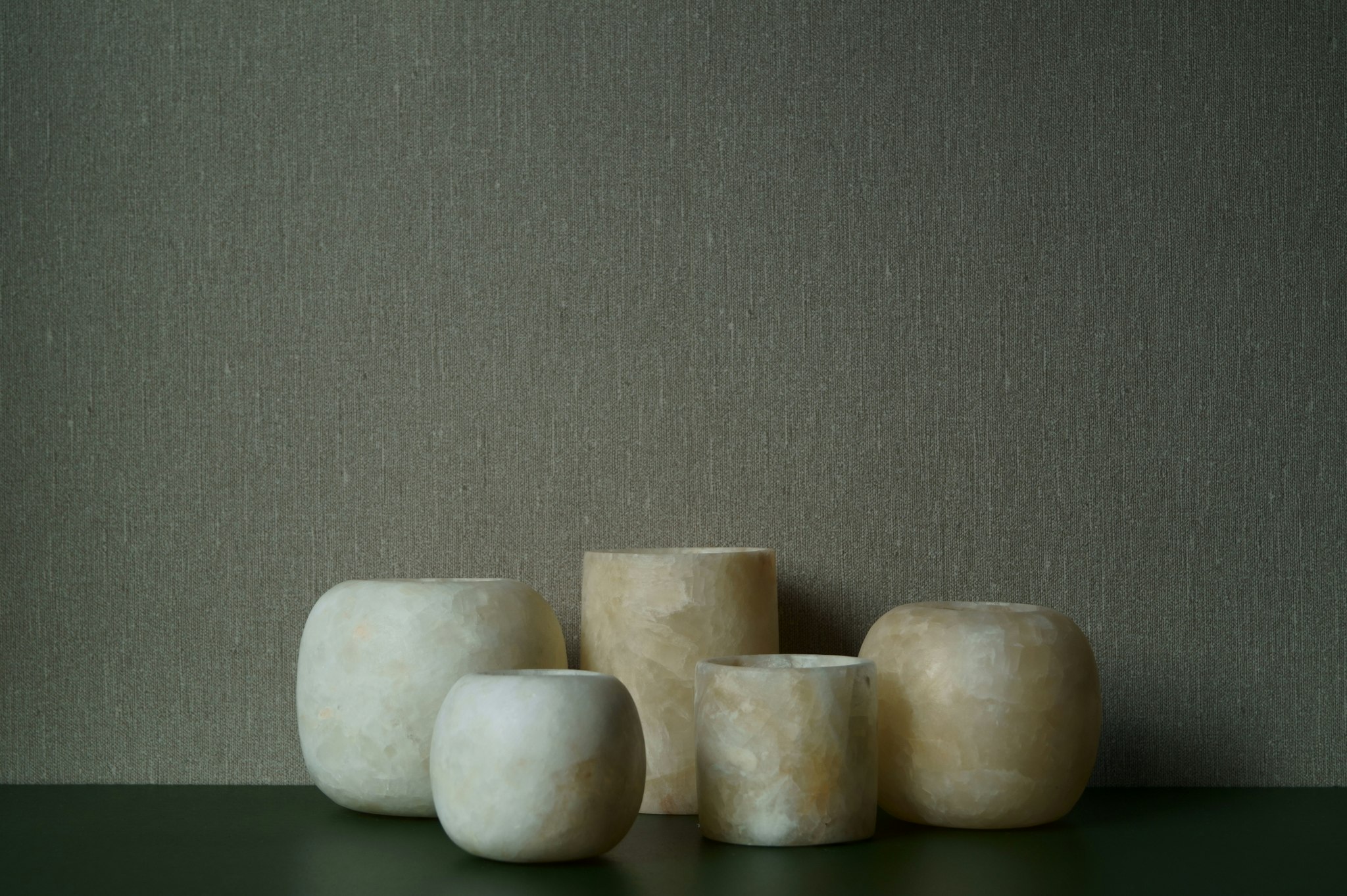Ljuslykta alabaster 8 cm - helvit extra matt