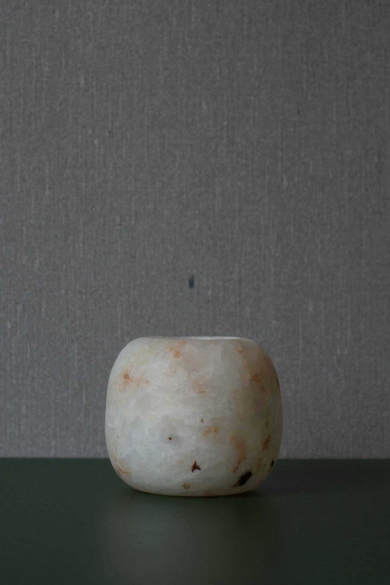 Ljuslykta alabaster 7.5 cm