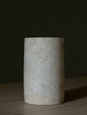 Ljuslykta alabaster 12 cm - helvit extra matt