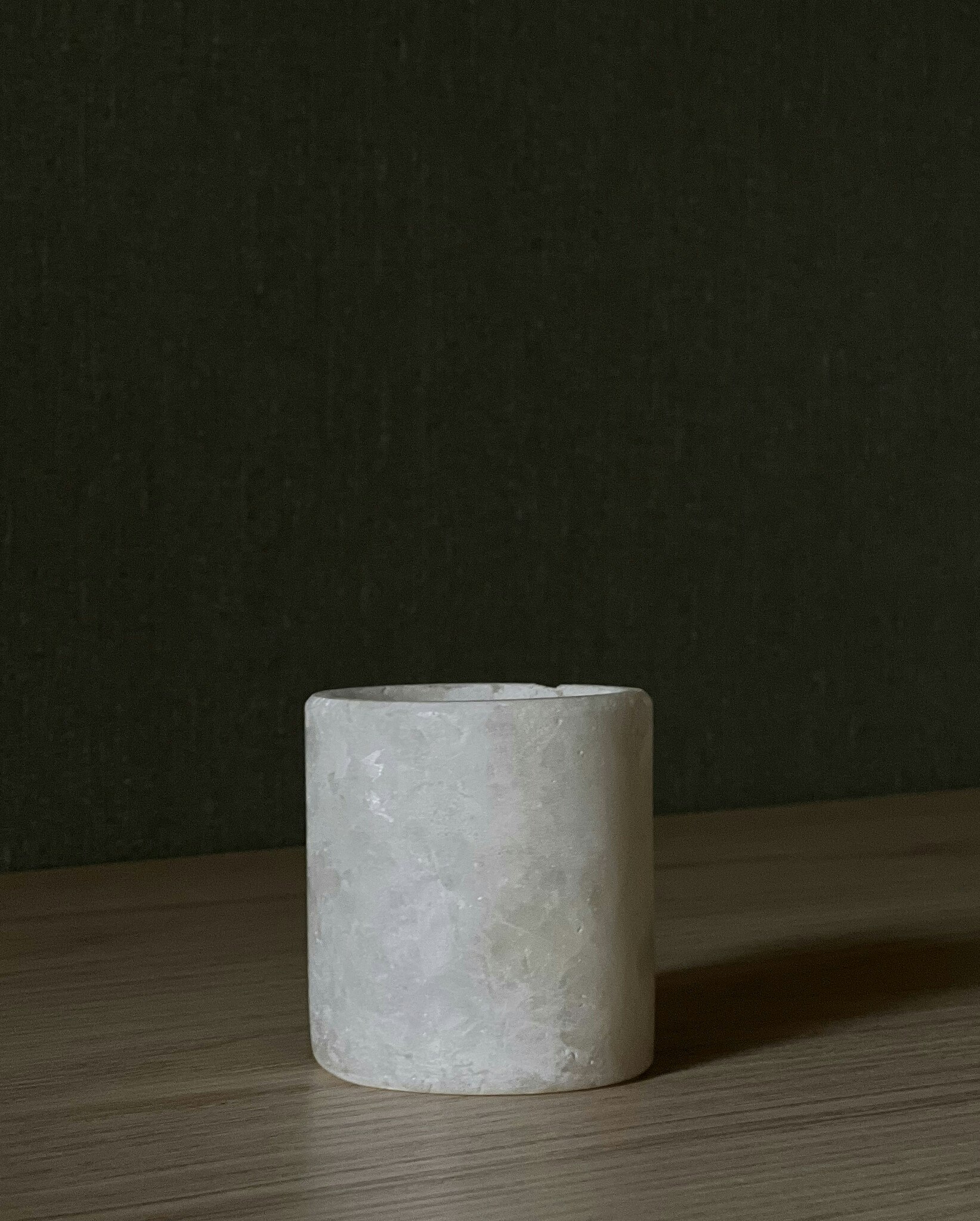Ljuslykta alabaster 6.5-7 cm - helvit extra matt